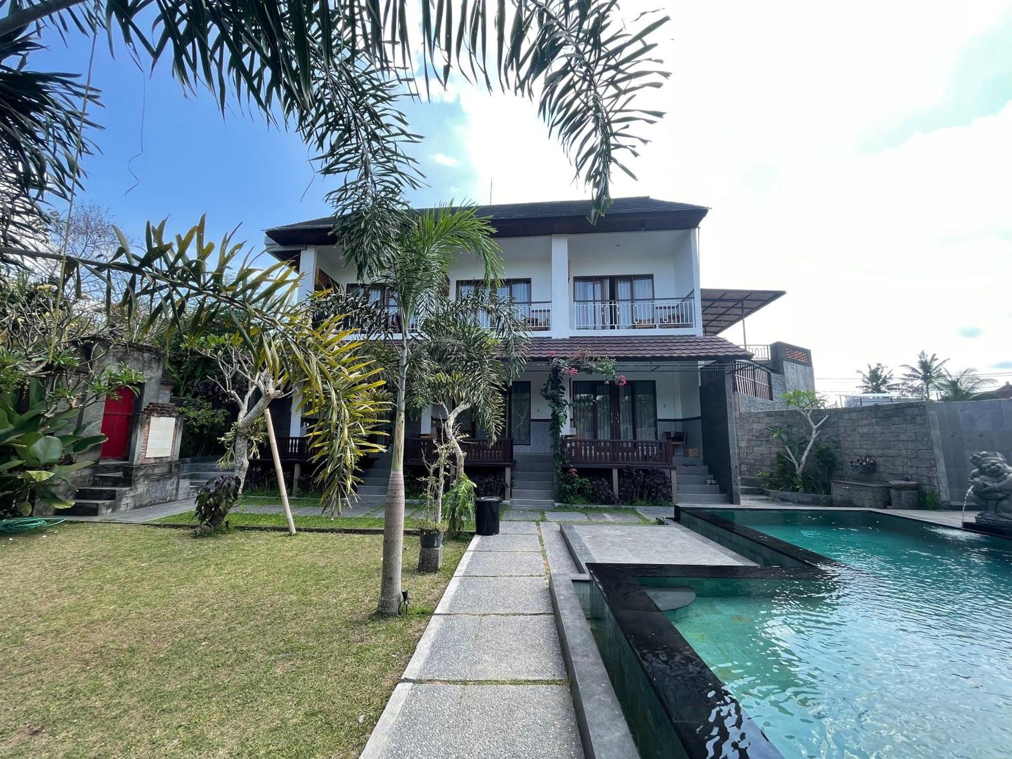 Hotel Nivaluma Ubud Exterior foto